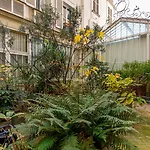 Guestready - Stylish Apt Near Sacre-Coeur